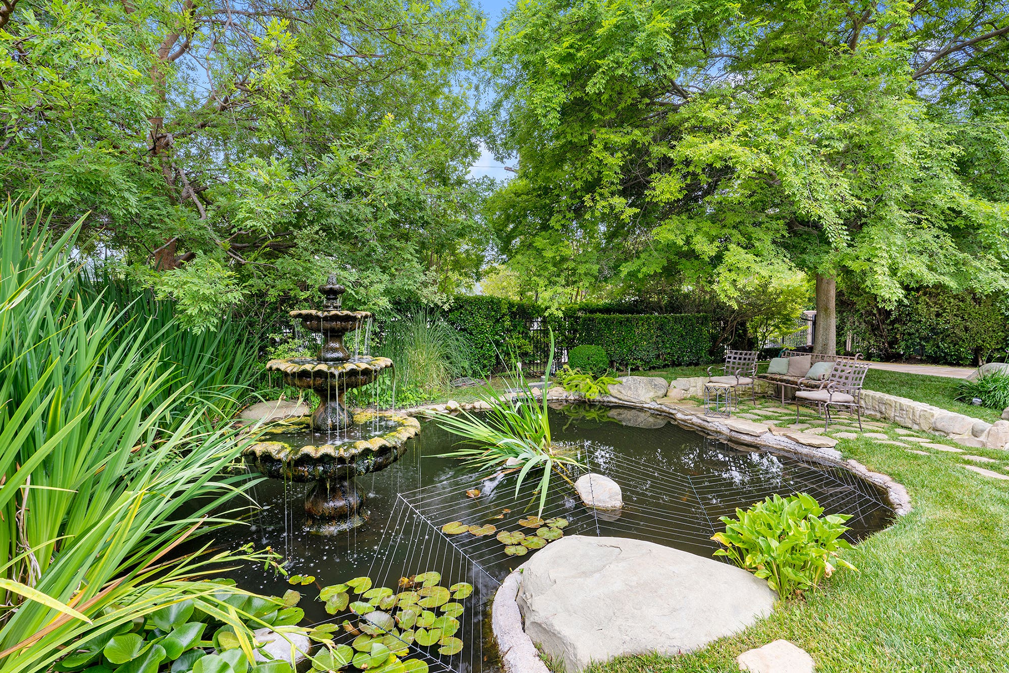 Fountain in the Pond M.
