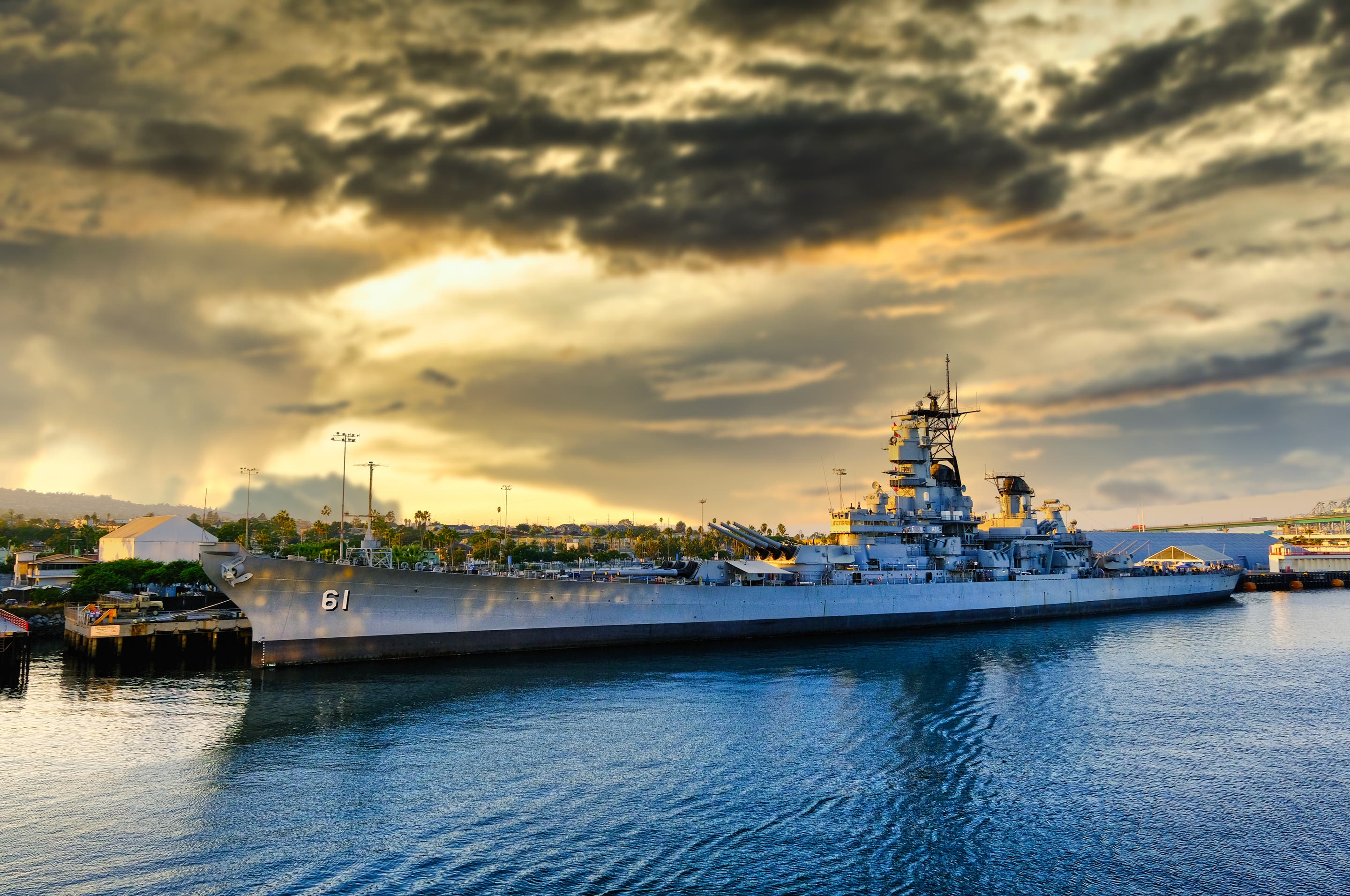 Battleship IOWA M.