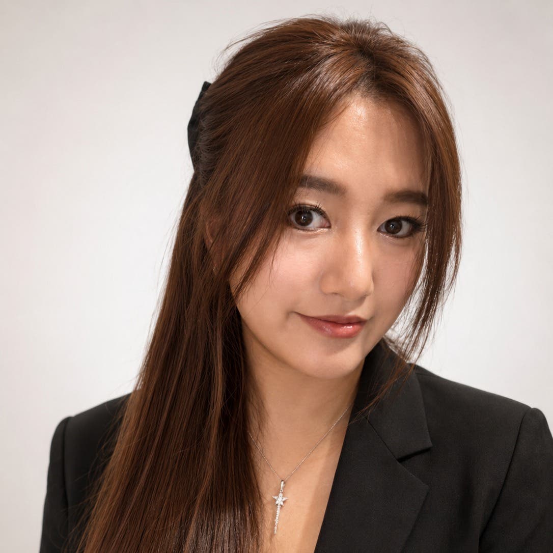 Yoko C.