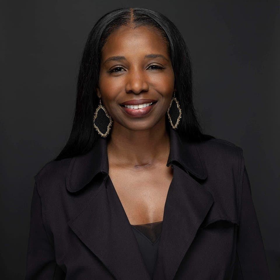 Lynisha S.